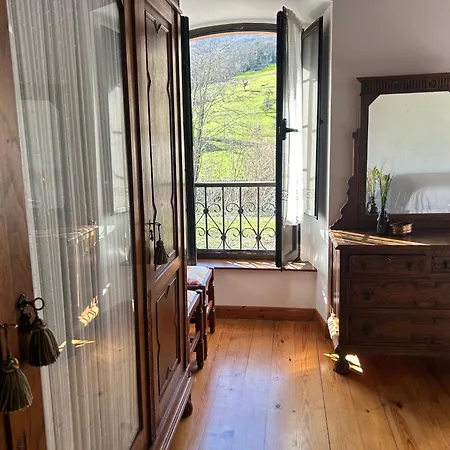 Casa Caiceda * Poo (Cabrales)